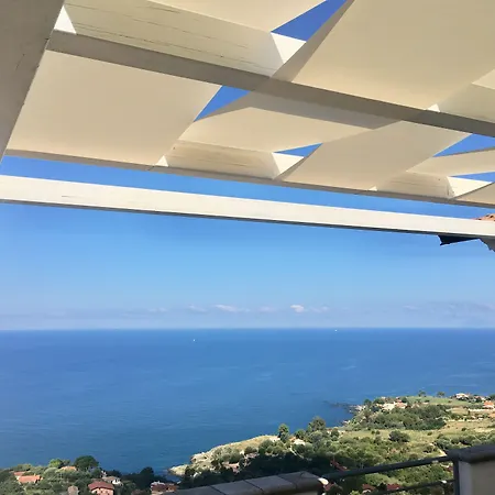 Valentino Feriehus *
